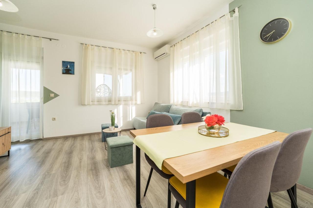 Apartments Matilda Sukosan Exterior photo